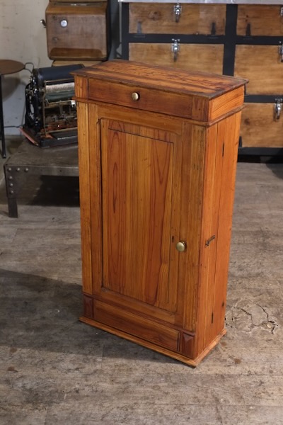 meuble de metier ancien presentoir de foire pour createur ou exposition 